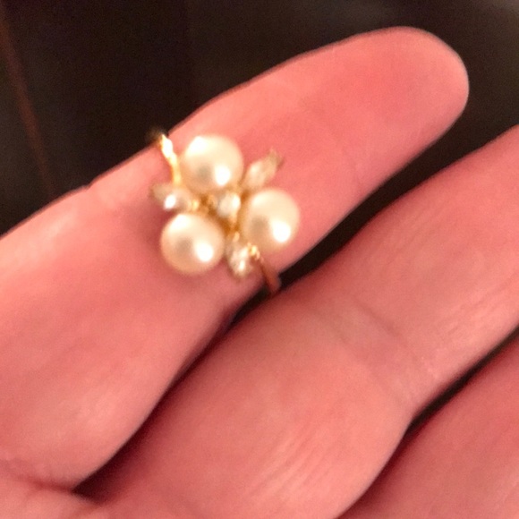 Pearl and rhinestone ring, size 7 3/4 - Picture 2 of 3